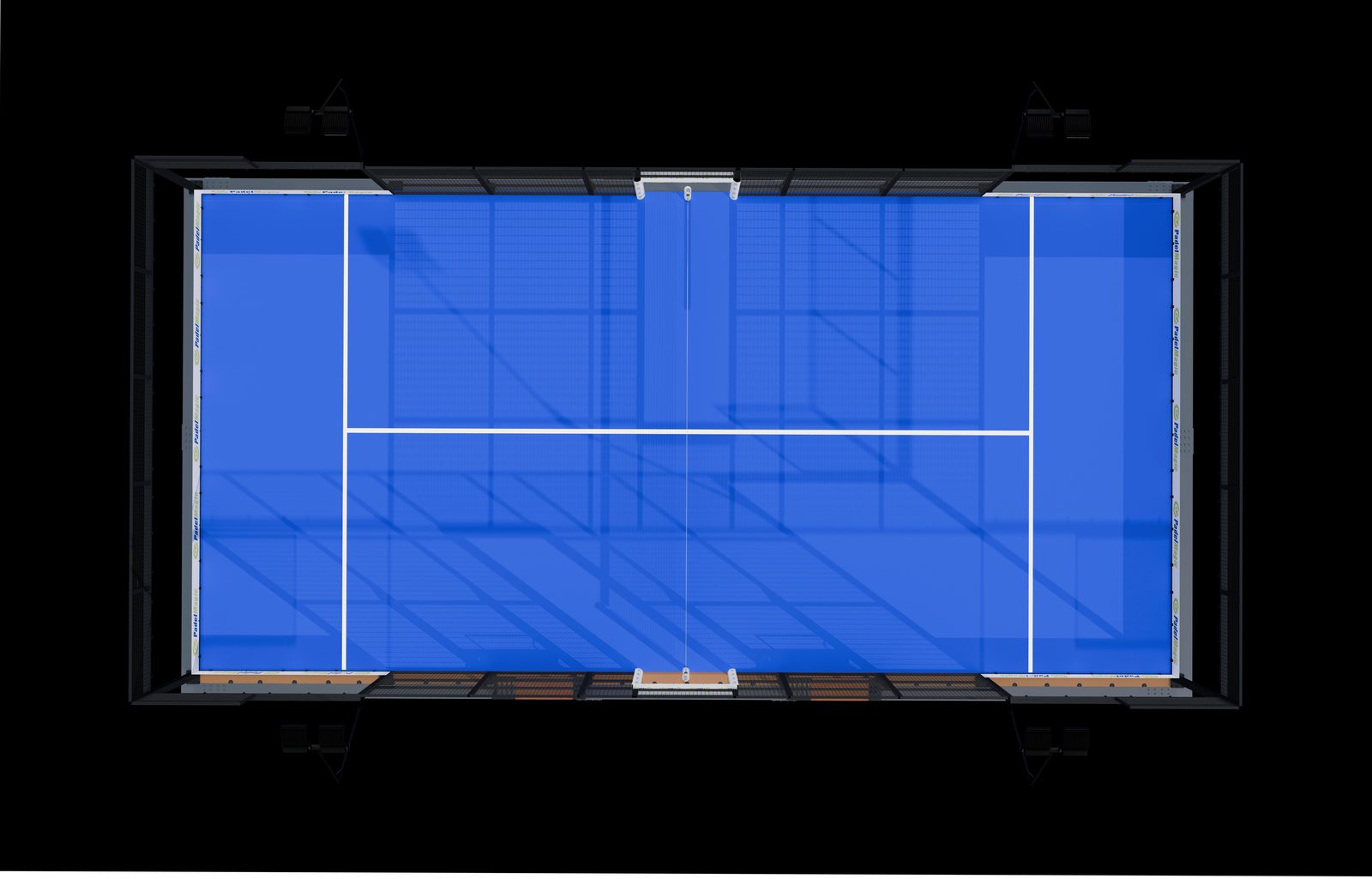 Vue aérienne d’un terrain de padel sur plateforme surélevée